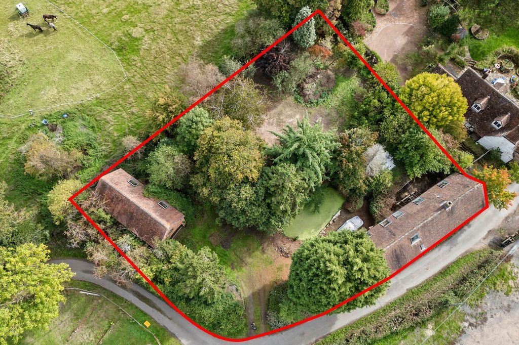 Property photo 2 of 21