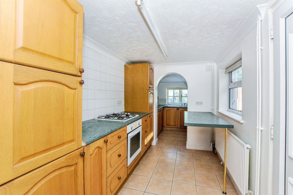 Property photo 2 of 20