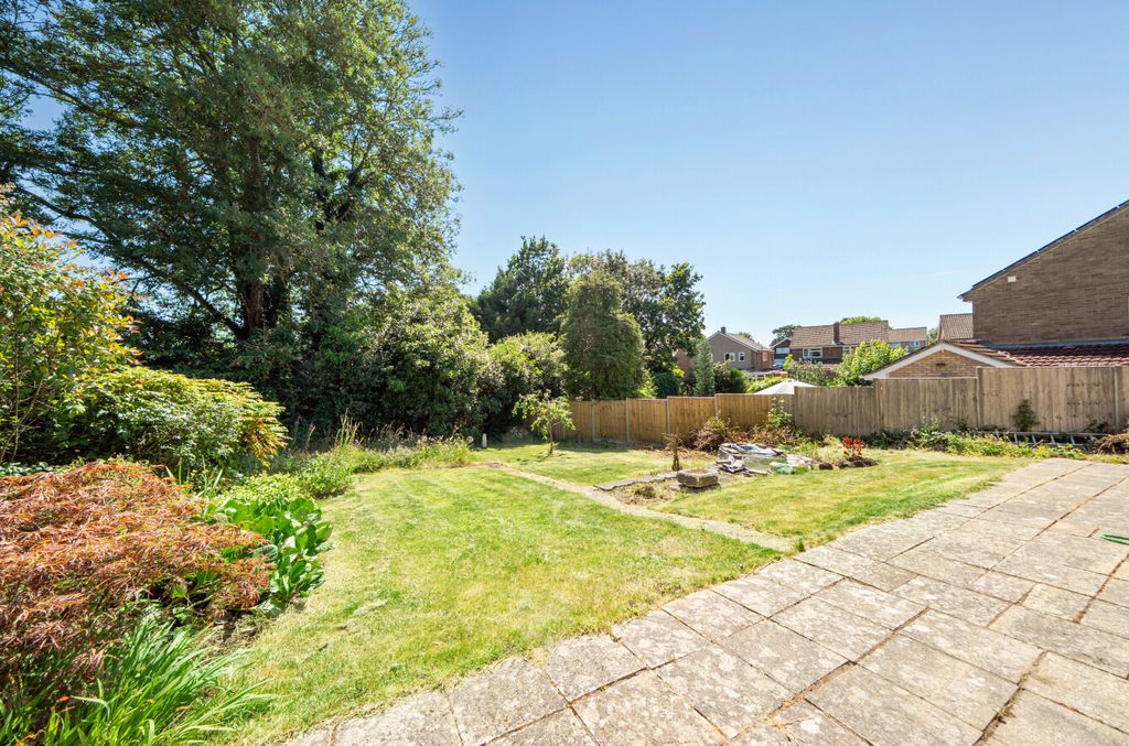 Property photo 3 of 13 1486782-18-6A47E9...