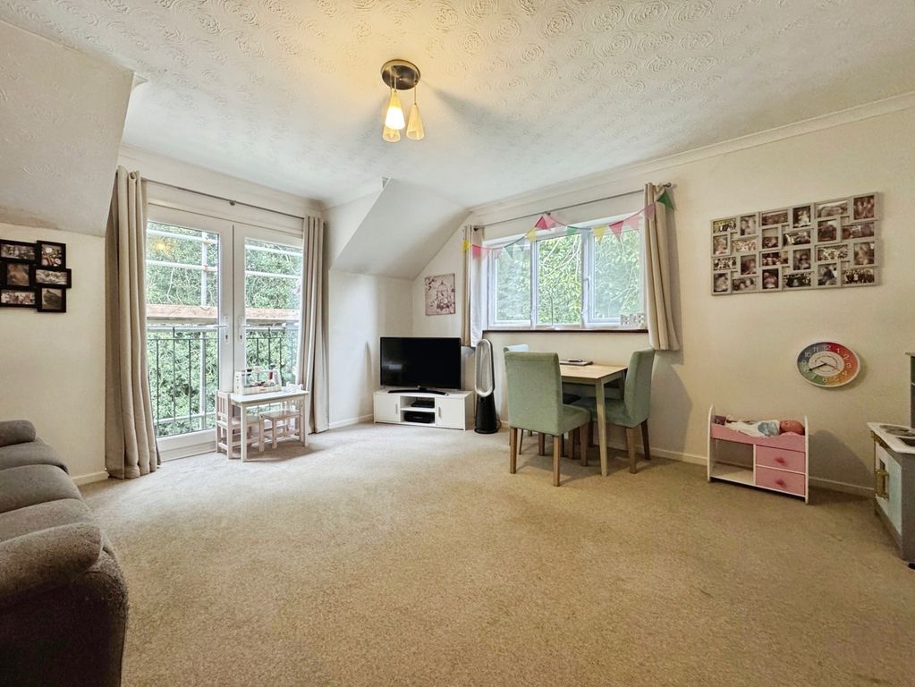 Property photo 2 of 9 Pbox-Img.Jpg