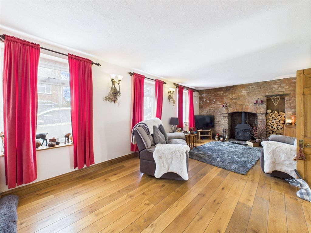 Property photo 2 of 18 Picture No. 02