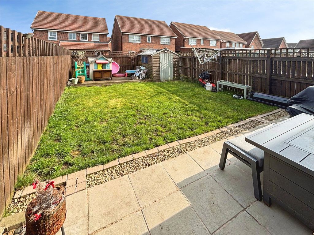 Property photo 3 of 10 Gardens