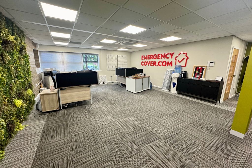 Property photo 2 of 16 Gf Premises
