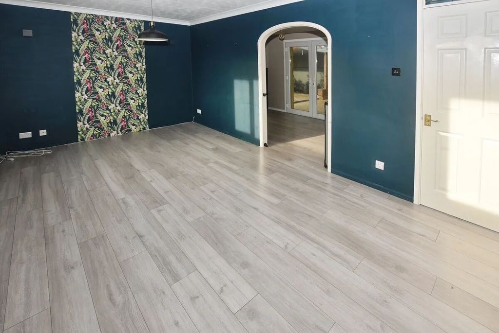 Property photo 2 of 15 Picture 2