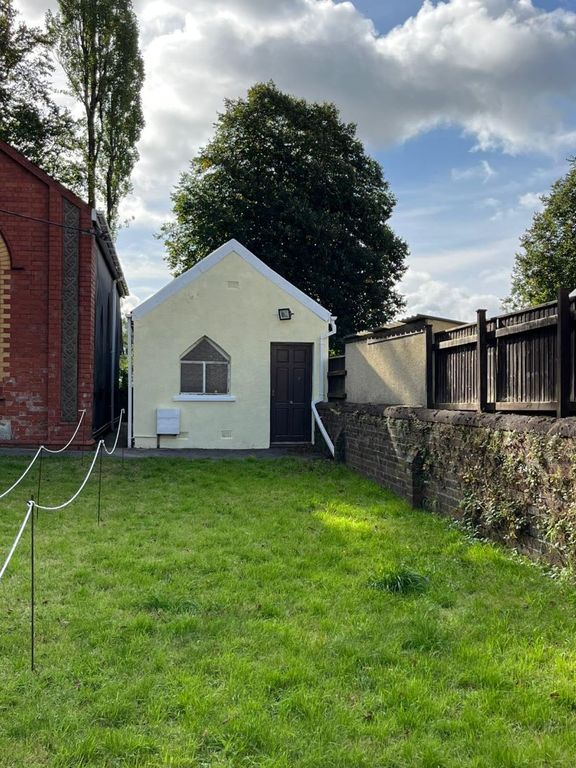 Property photo 1 of 9