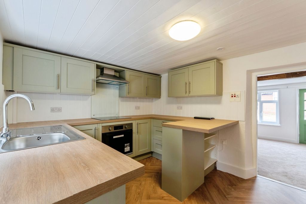 Property photo 2 of 18 Pbox-Img.Jpg