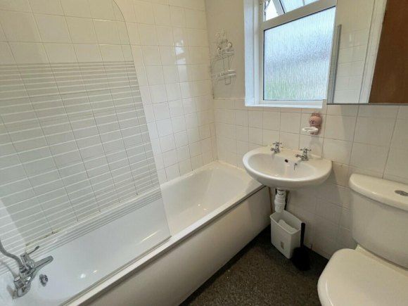 Property photo 2 of 11 24607d5Eba8E742668891920890Aa13B.Jpeg