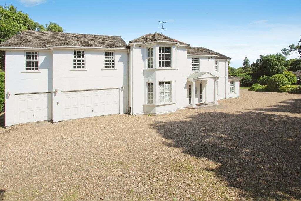 Property photo 1 of 25