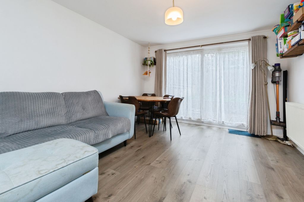 Property photo 3 of 18 Reception Room