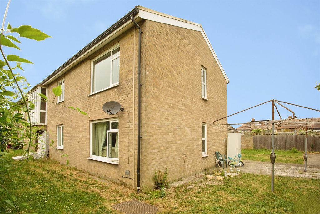 Property photo 1 of 13
