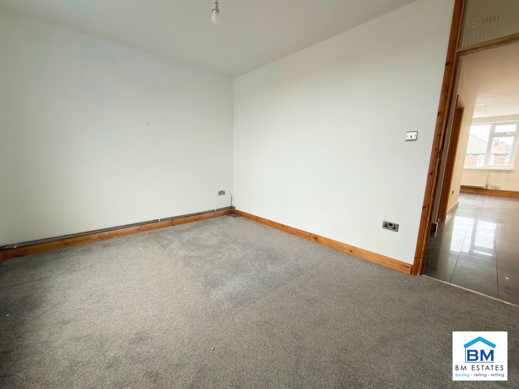 Property photo 2 of 3 Photo 3