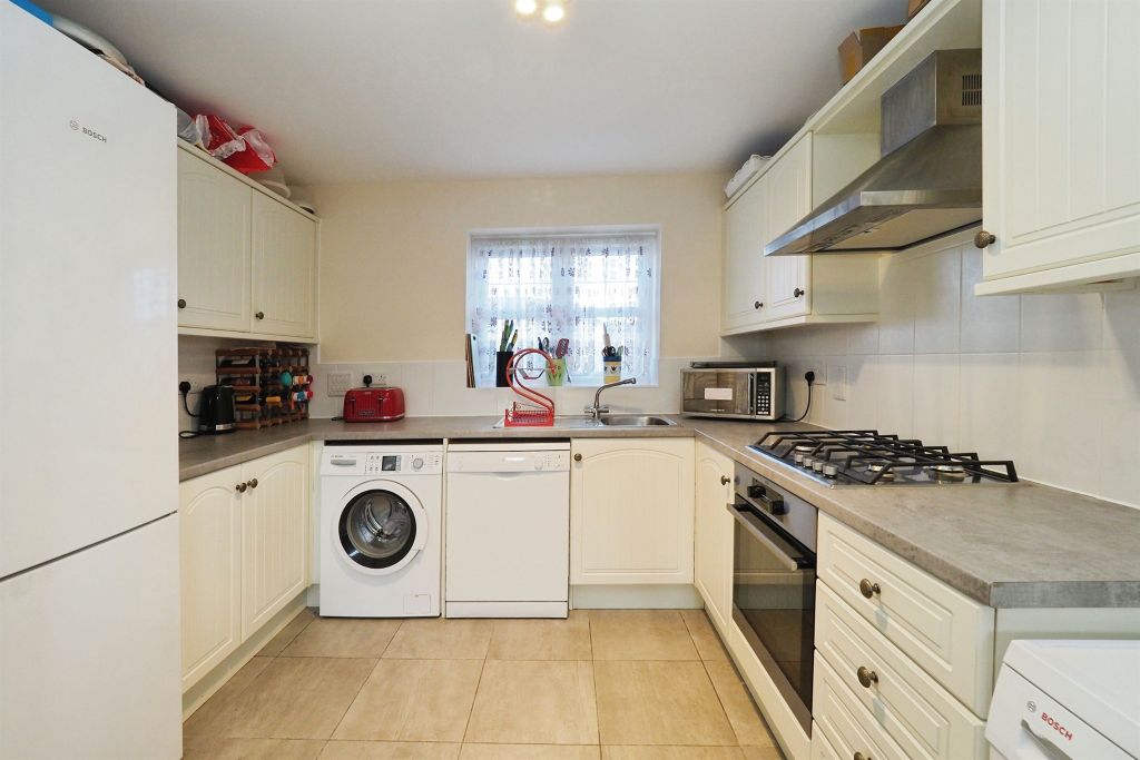 Property photo 3 of 16