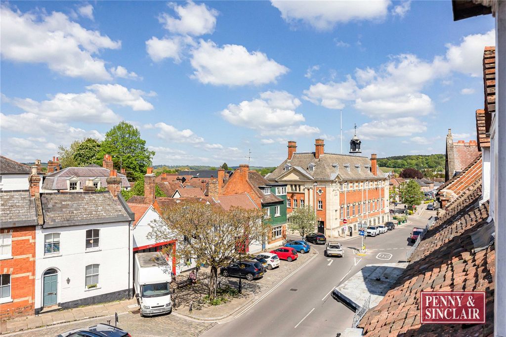 Additional image 4 of 3 bed terraced house to rentRegatta Short Let - Market Place RG9