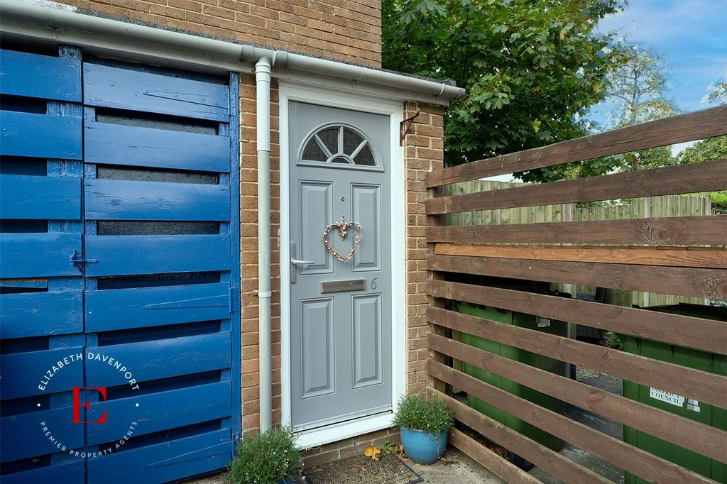 Property photo 2 of 13