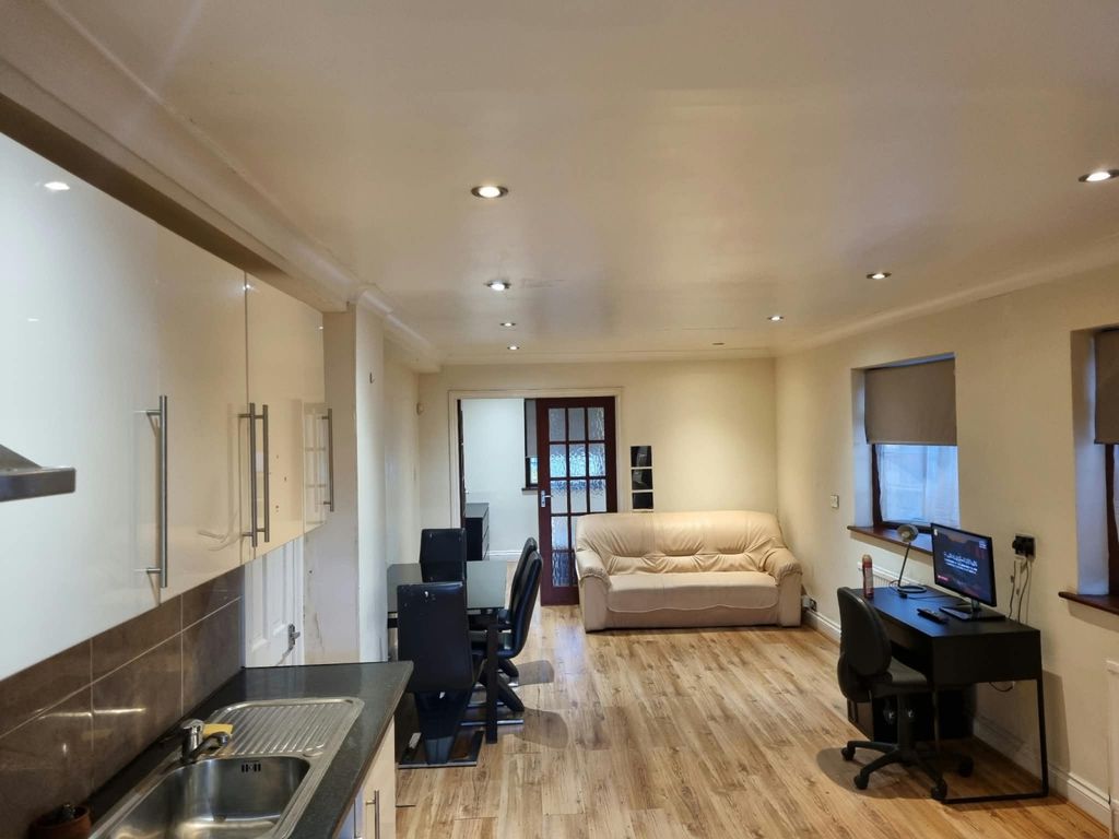 Property photo 2 of 6 Whatsapp Image 2026-09-01 At 19.15.46 (2)