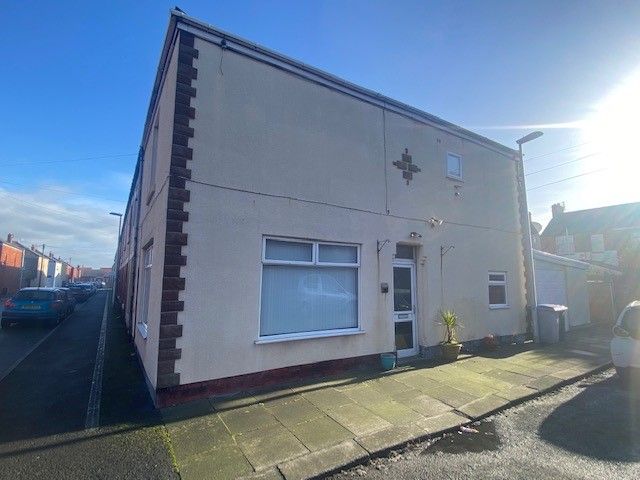 Property photo 1 of 6