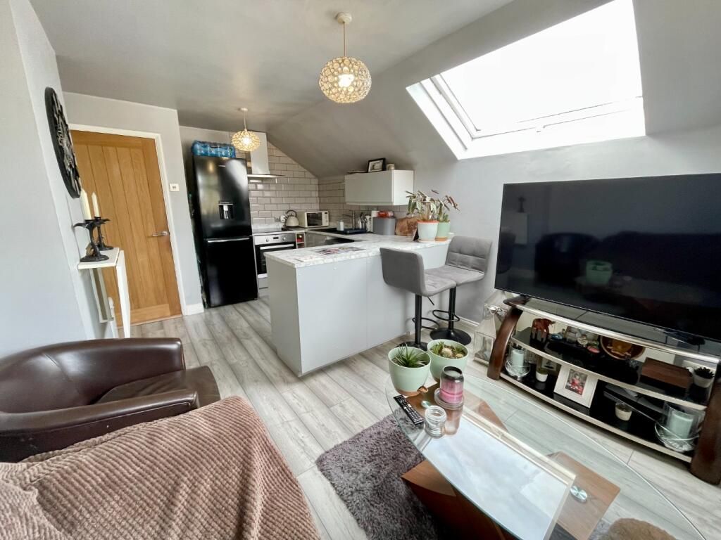 Property photo 3 of 9