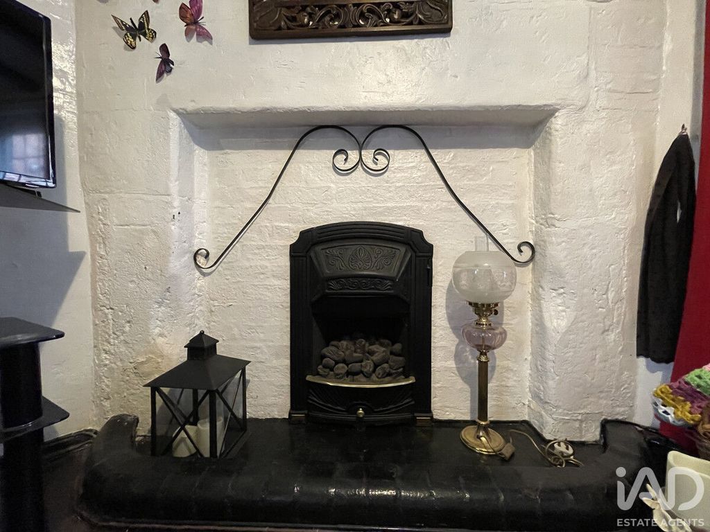 Property photo 3 of 30