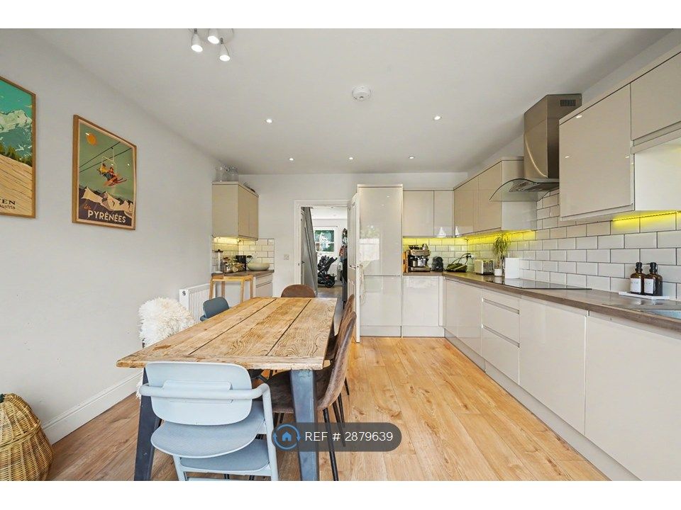 Property photo 2 of 13 Kitchen