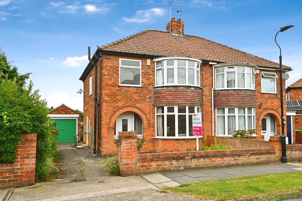 Property photo 1 of 16
