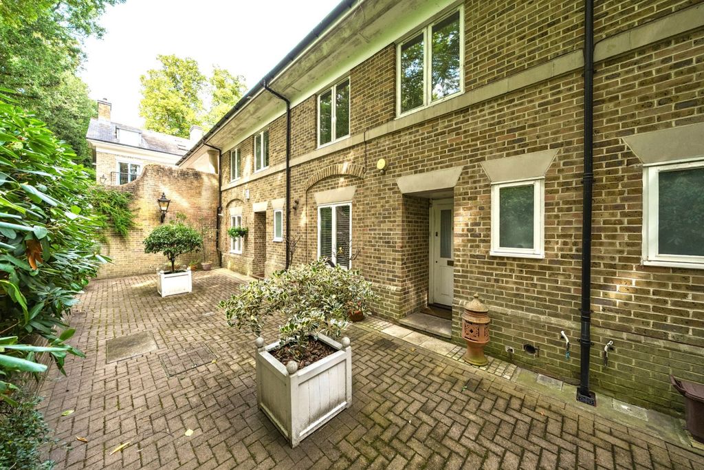 Property photo 2 of 18 Picture No. 43