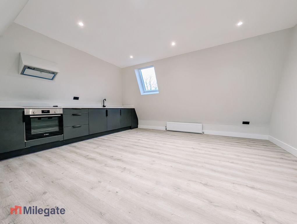 Property photo 3 of 10 Photo 3