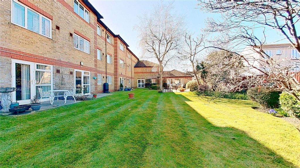Property photo 2 of 12 Picture No. 03