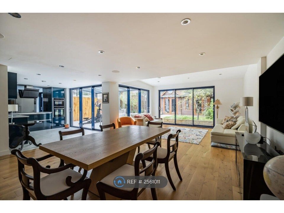 Property photo 1 of 25