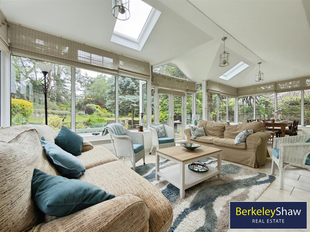 Property photo 3 of 55 Orangery