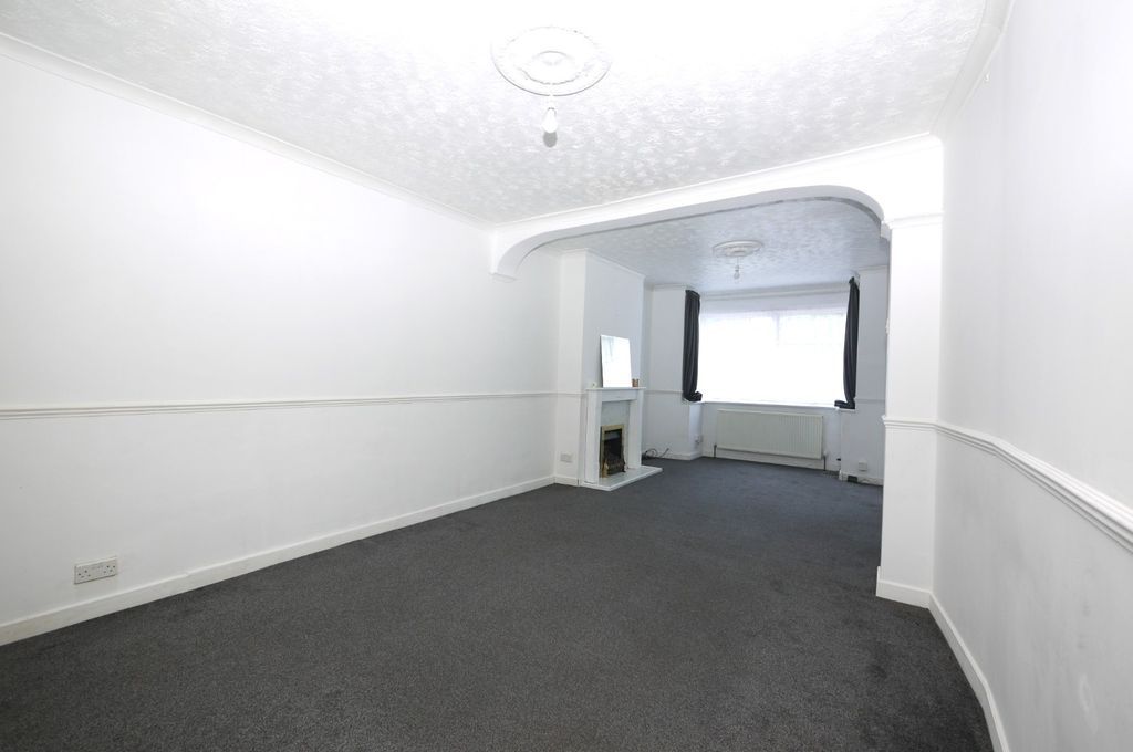 Property photo 3 of 9 4301004