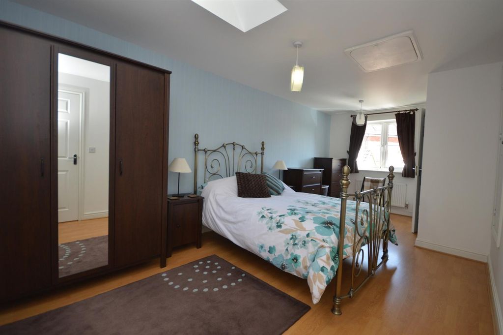 Property photo 3 of 7