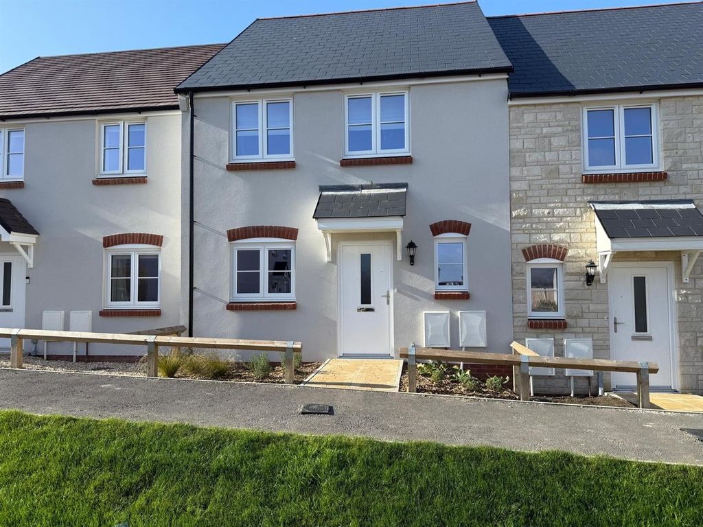 Property photo 1 of 15 Plot 401 Front 1.Jpeg