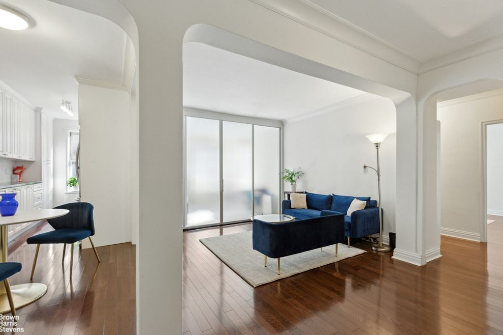 Property photo 2 of 11 <Alttext/>