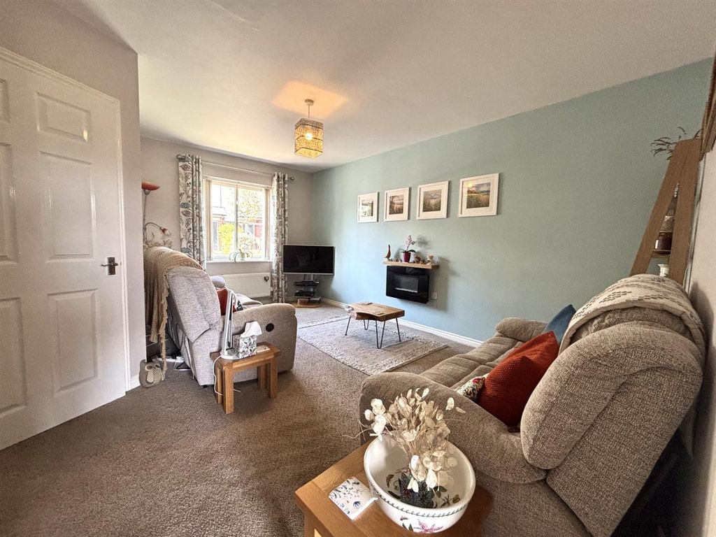 Property photo 2 of 16 Living Room.Jpg