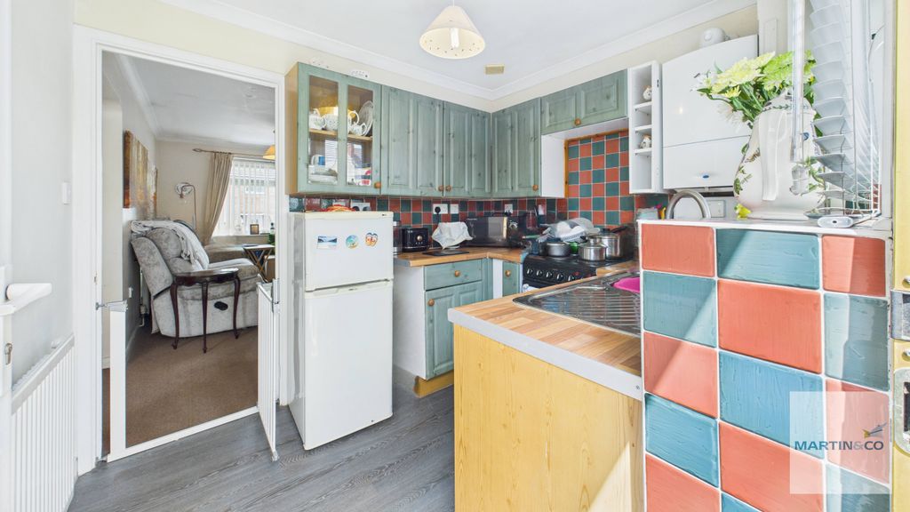 Property photo 3 of 15 Cam03663G0-Pr0163-Still018