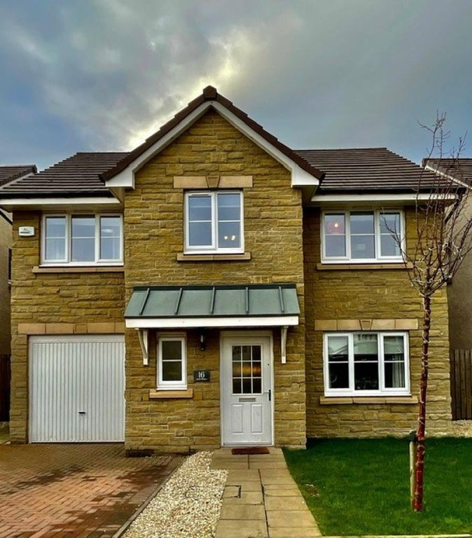 Property photo 2 of 30