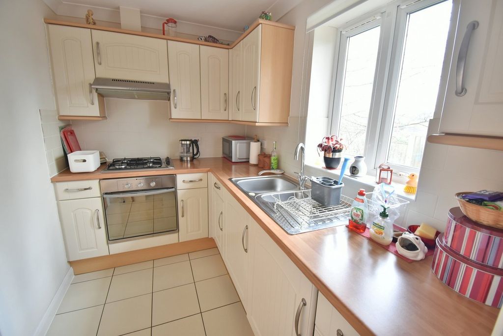 Property photo 3 of 18