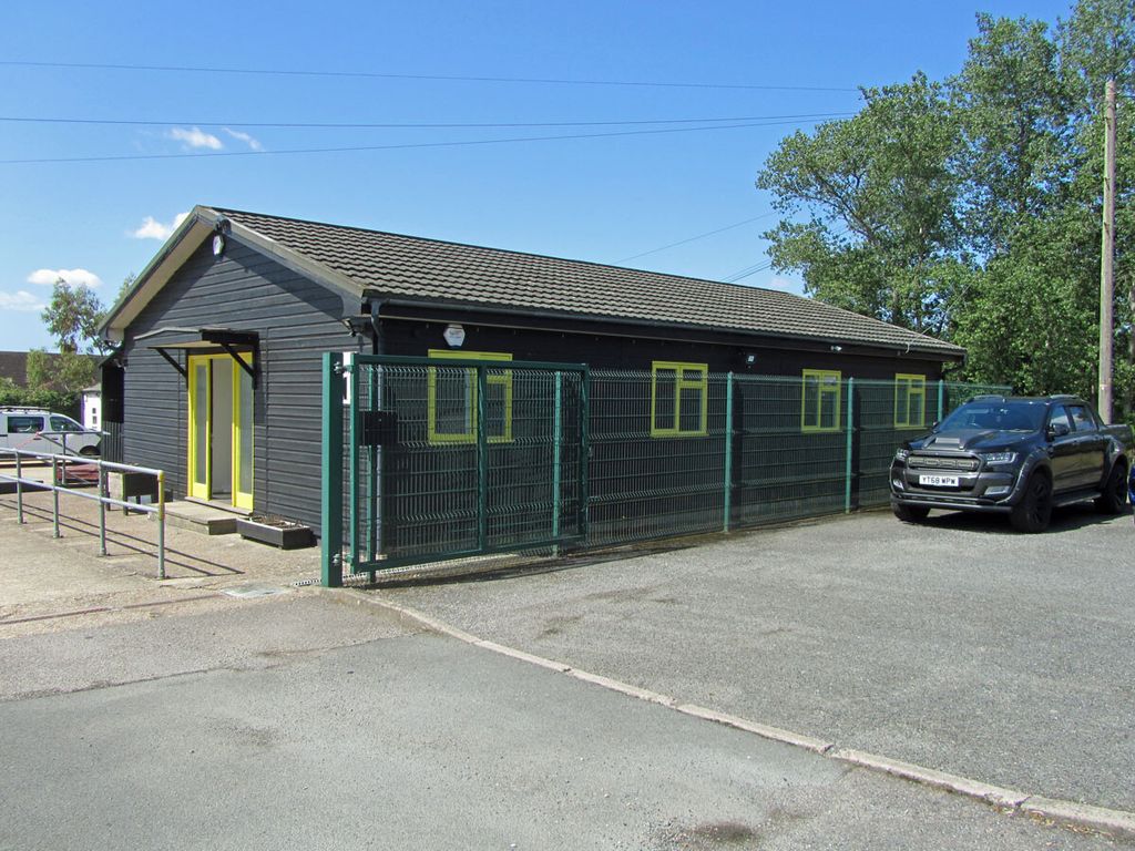 Property photo 1 of 3 Unit 1 Old Broad Oak Farm Business Centre, Rye