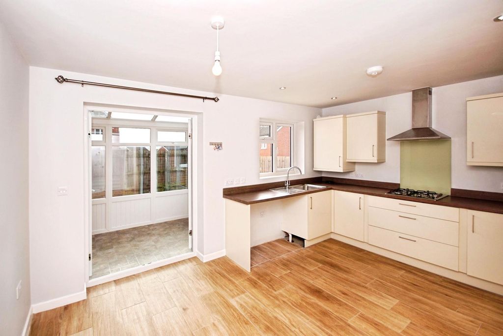 Property photo 1 of 20 Pbox-Img.Jpg