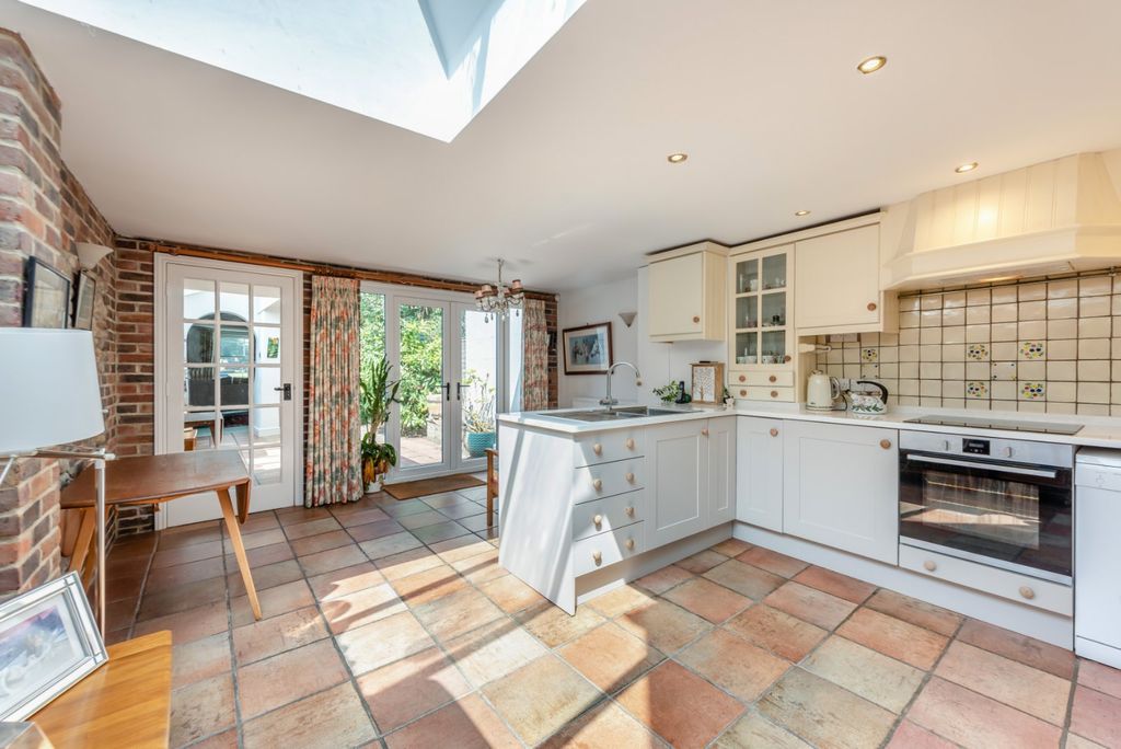 Property photo 2 of 12 Picture No. 06