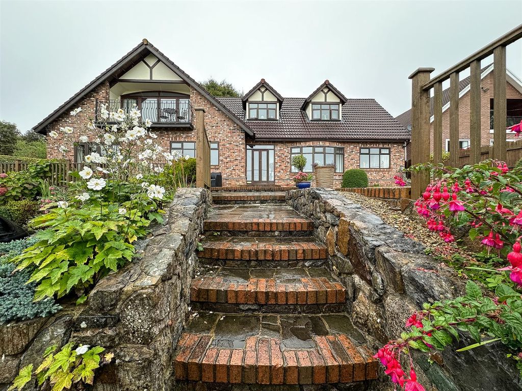 Property photo 1 of 62 Gwelfa-62.Jpg