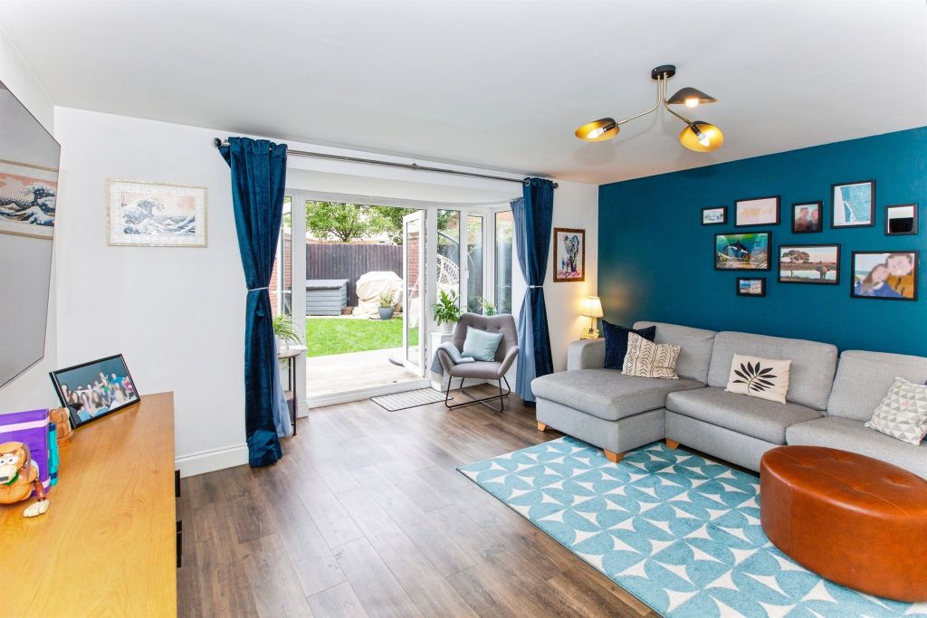 Property photo 2 of 17