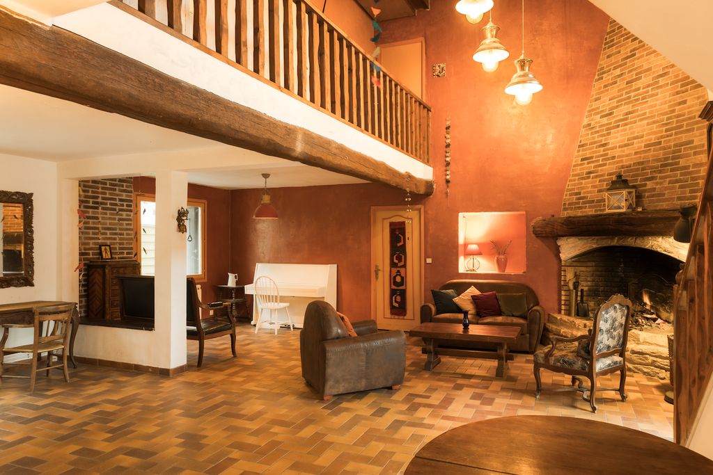 Property photo 3 of 15