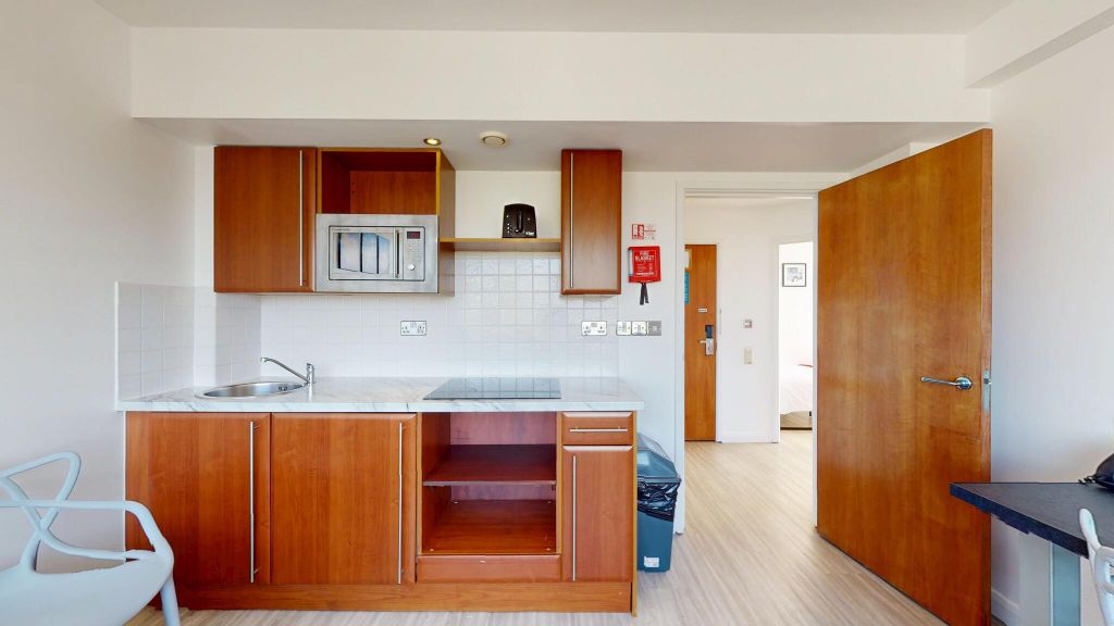 Property photo 2 of 29 Kitchen