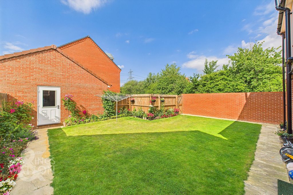 Property photo 1 of 25