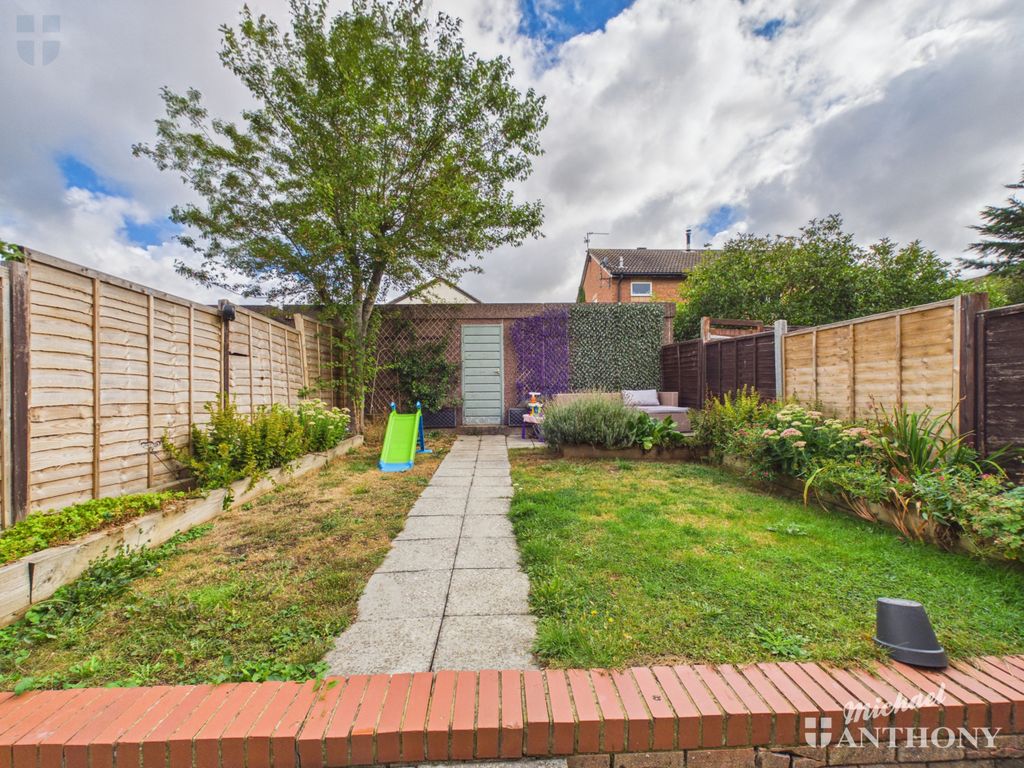 Property photo 3 of 17 Cam03218G0-Pr1151-Still001