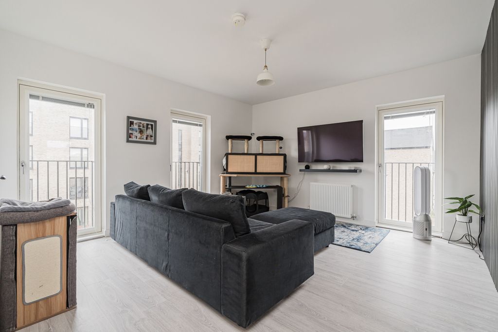 Property photo 2 of 20 Property Image 2