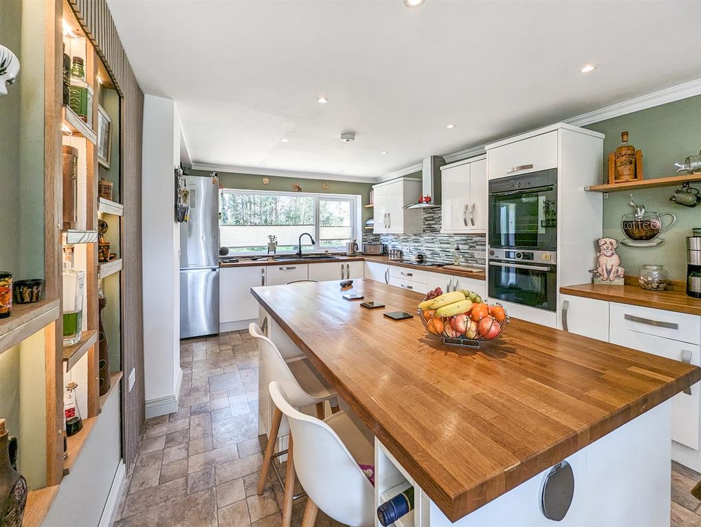 Property photo 3 of 40 Pxl_20240330_111139557.Jpg