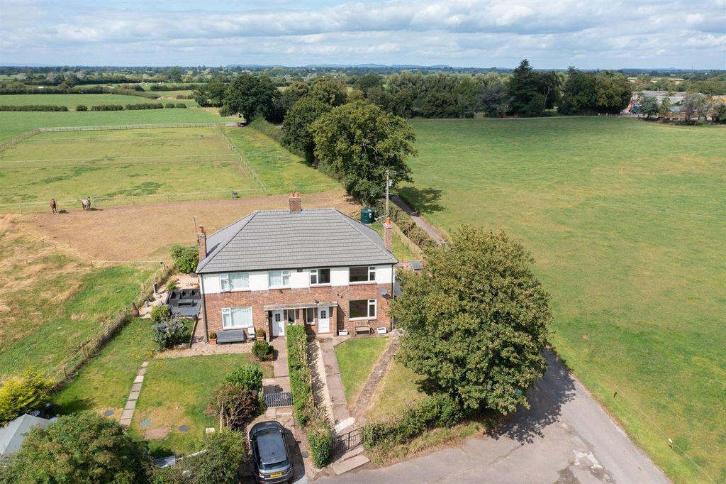 Property photo 1 of 17 1Monkshallcottages-22.Jpg