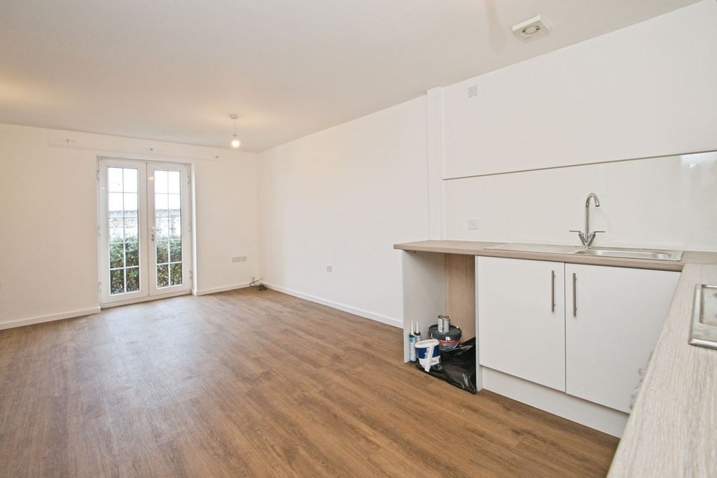 Property photo 2 of 17 Living/Dining Area